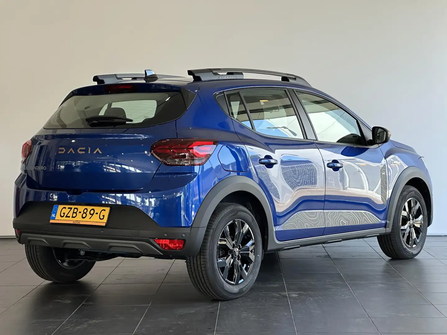 Dacia Sandero Stepway 1.0 TCe 90 Extreme AUTOMAAT | NAVIGATIE | Bleu - 2