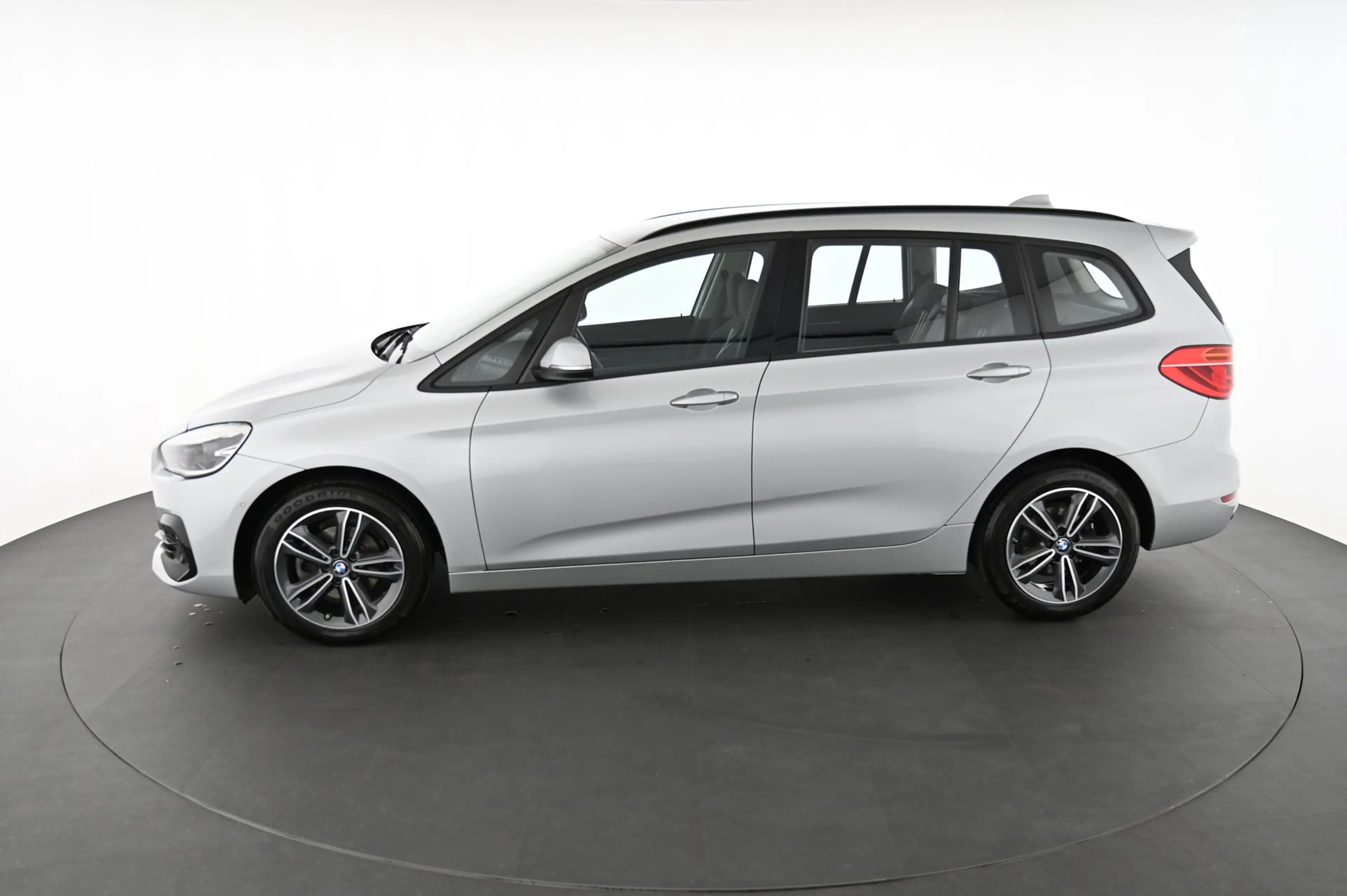 BMW 216 d Gran Tourer  Pickerl NEU — photo 5
