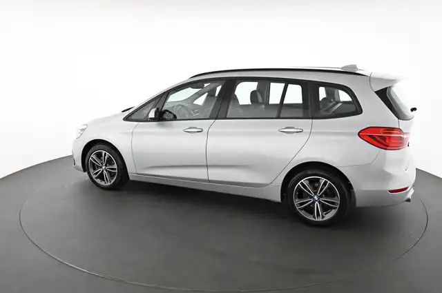 BMW 2 Series view 7