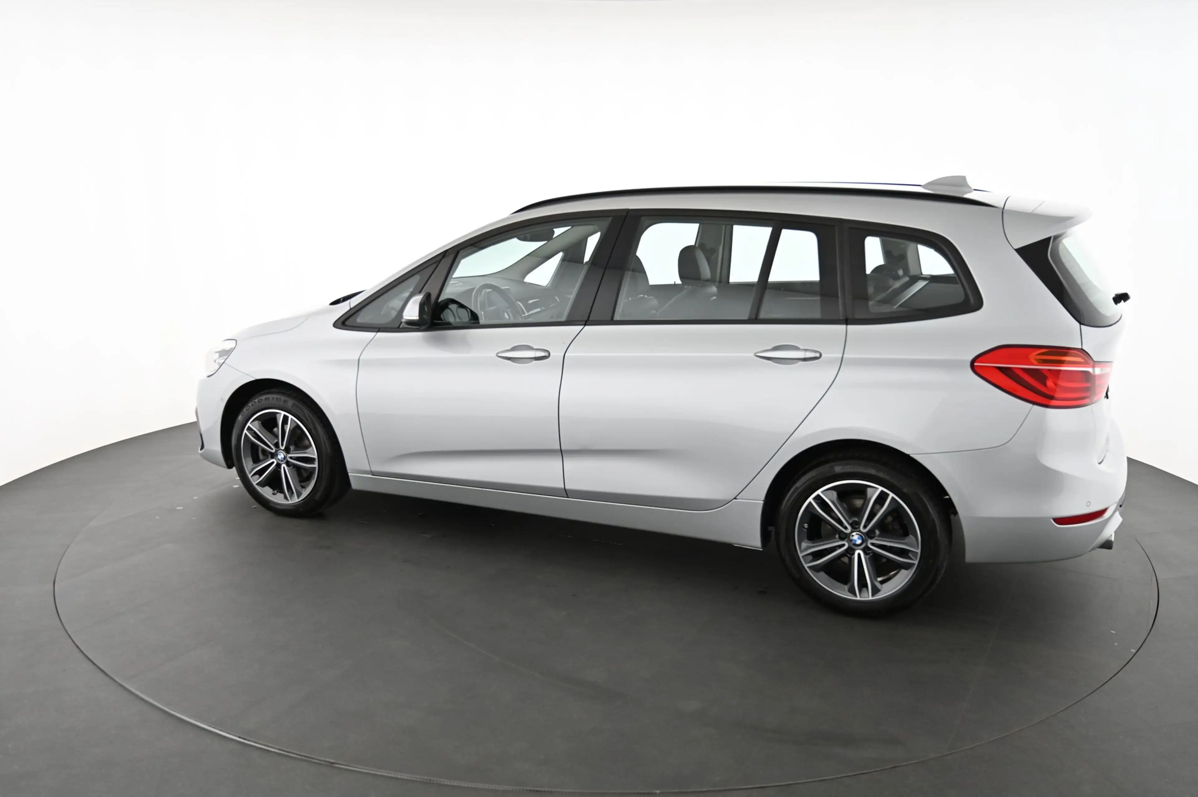 BMW 216 d Gran Tourer  Pickerl NEU — photo 7