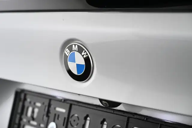 BMW 2 Series view 13