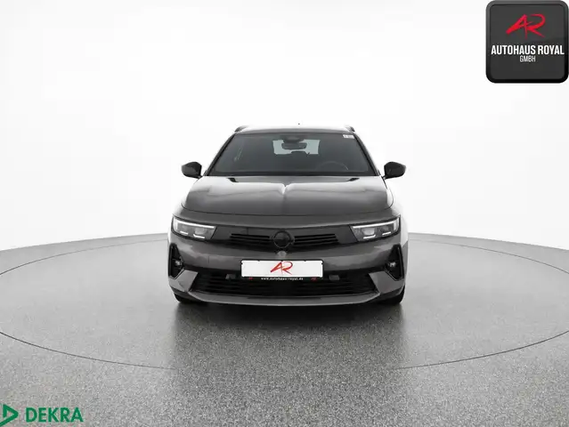 Opel Astra view 8