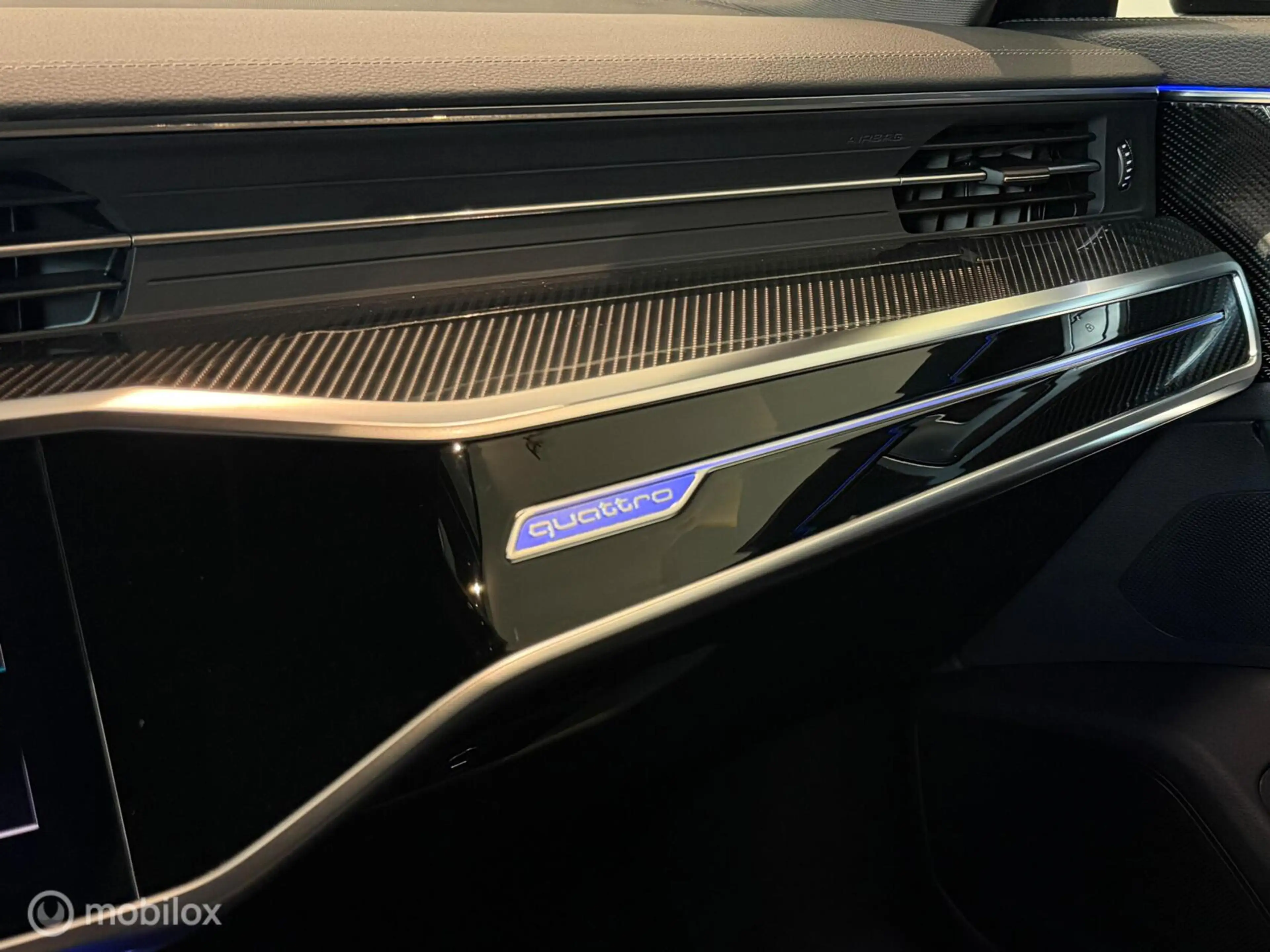 Audi RS6 A6 Avant TFSI quattro Panorama/Keramisch/Dynamic+/ — photo 38