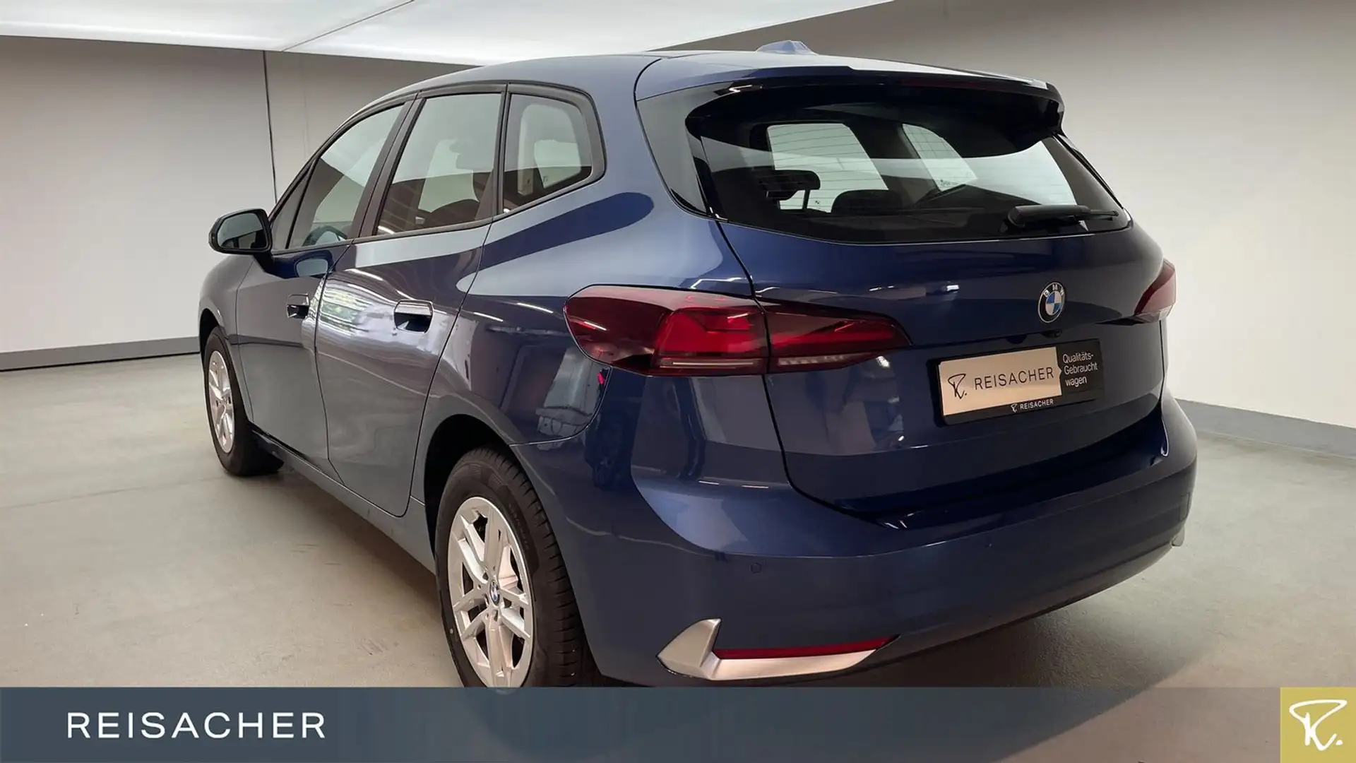 BMW 218 218i A Active Tourer DKG LCPlus DA PA SpoSi Bleu - 2