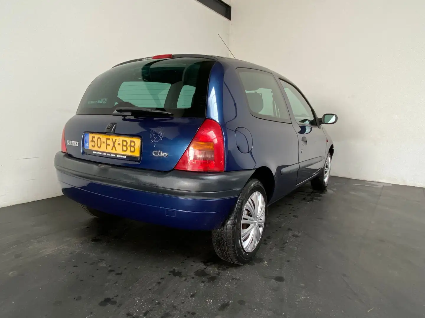 Renault Clio 1.2 RN Blauw - 2
