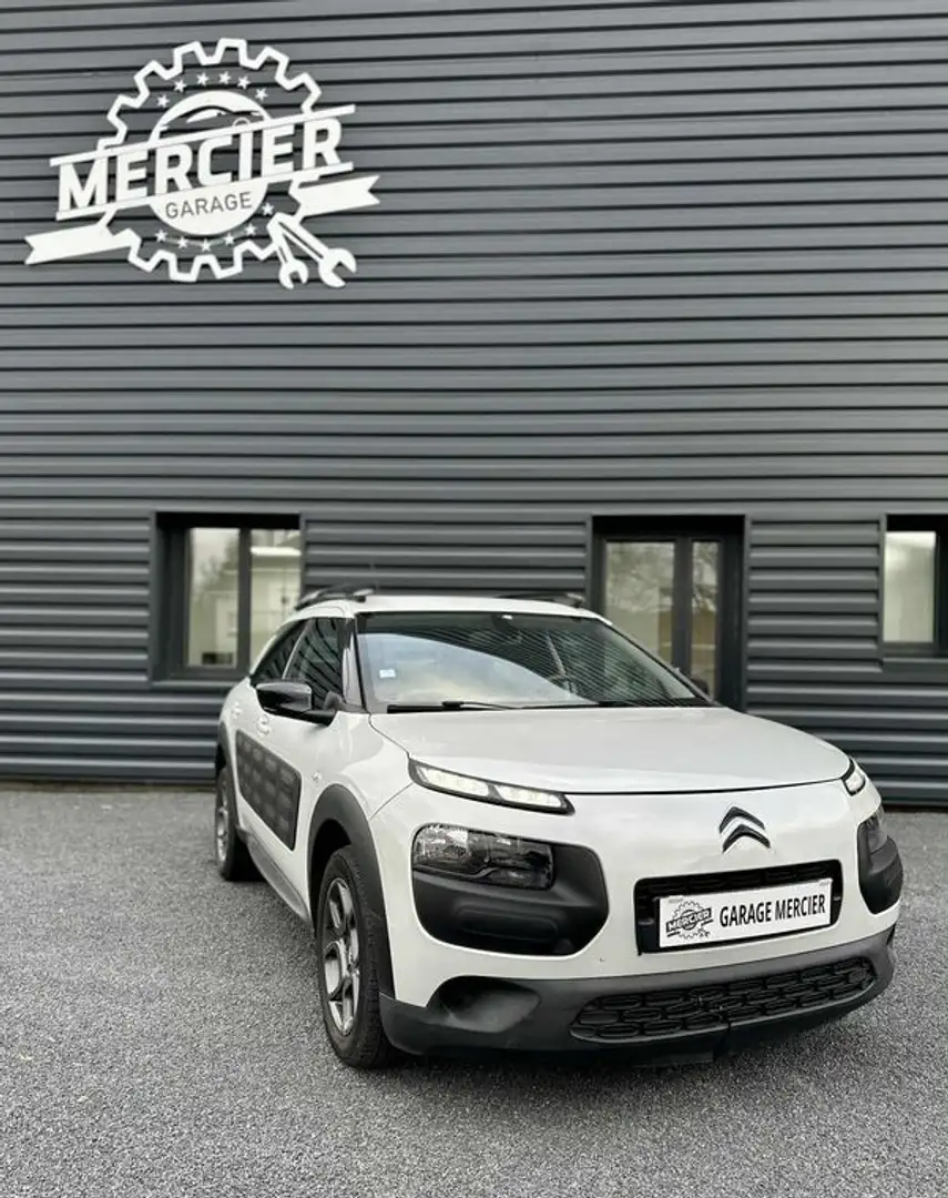 Citroen C4 Cactus 1.6 BlueHDI 100ch FEEL Blanc - 1
