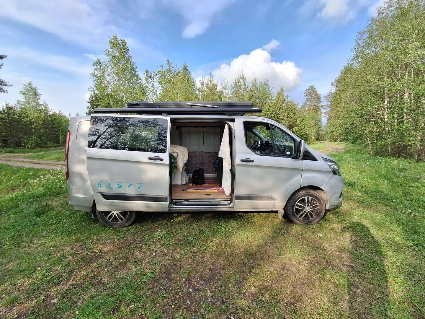 Ford Transit Custom Ford Transit L2H1 Camper - 6 Sitze, Dachzelt und Markise Silber - 1