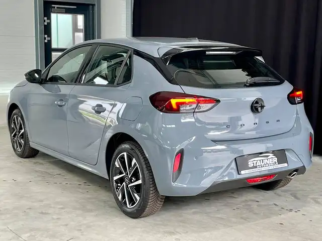 Opel Corsa view 3
