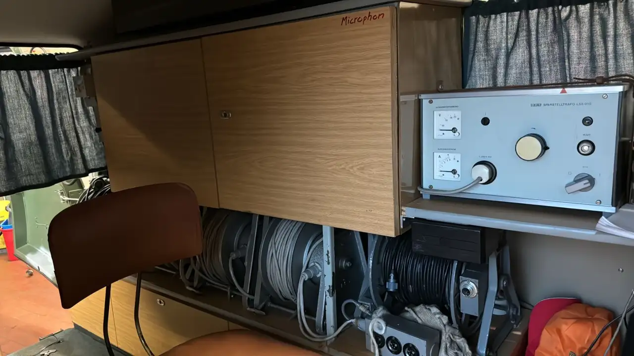 B1000 RFT Funk & Abhörwagen Stasi DDR Rarität, foto 9