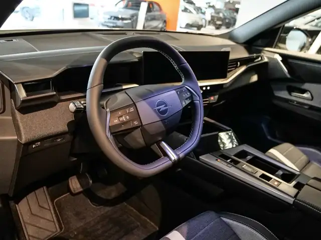 Opel Grandland view 5