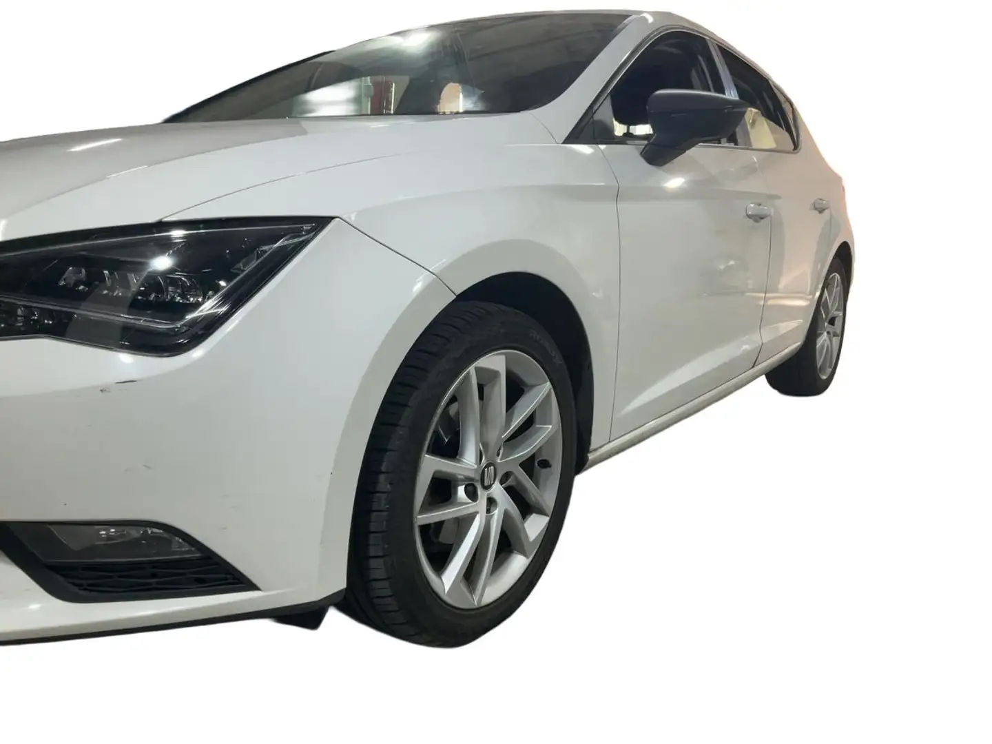 SEAT Leon ST 1.6TDI CR S&S Style 105 Blanc - 2