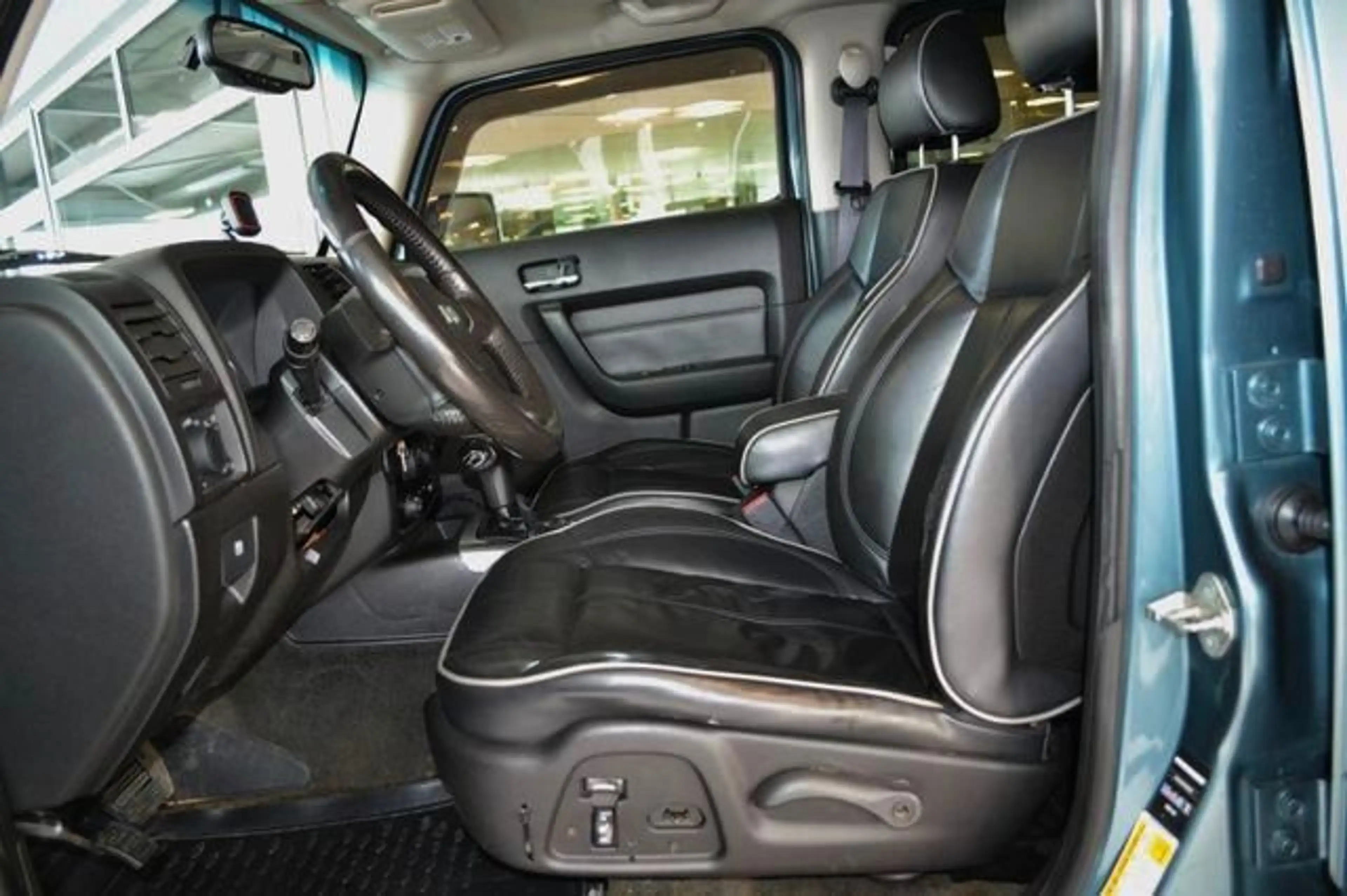 HUMMER H3 3,7 4WD — photo 7