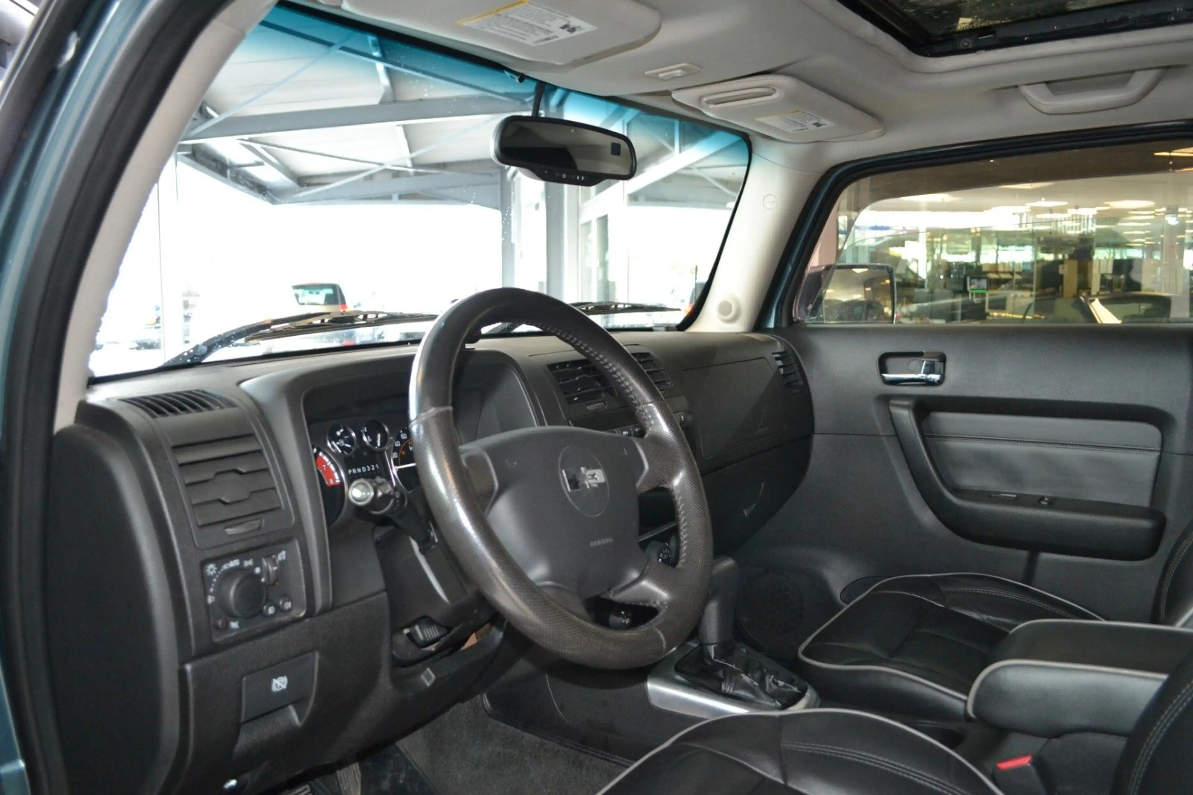 HUMMER H3 3,7 4WD — photo 10