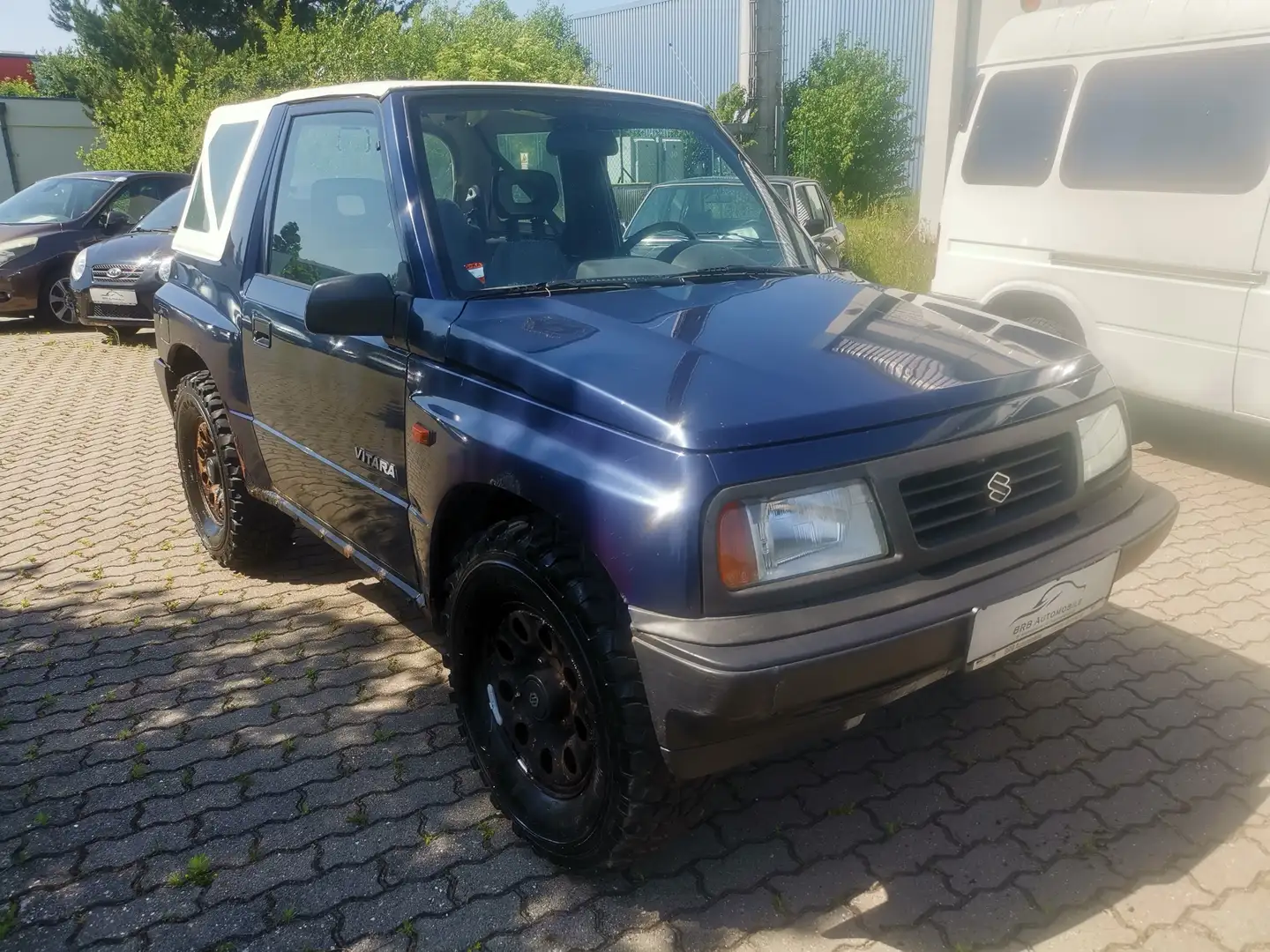 Suzuki Vitara Santana 4x4 AHK Bleu - 1