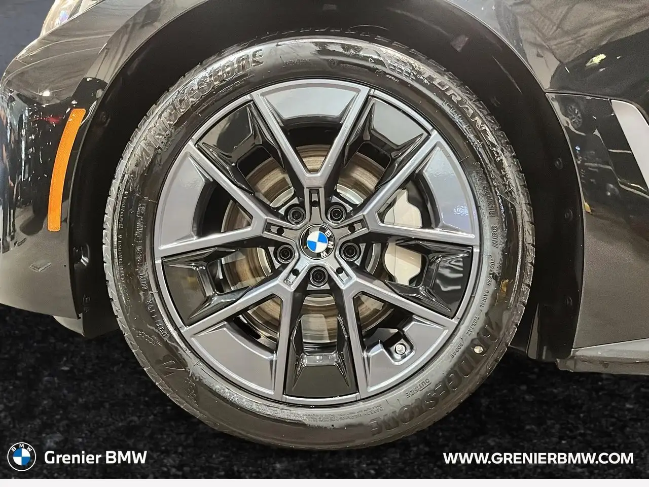 BMW i4 photo BMW i4
