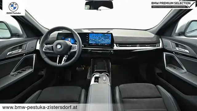 BMW X2 view 10