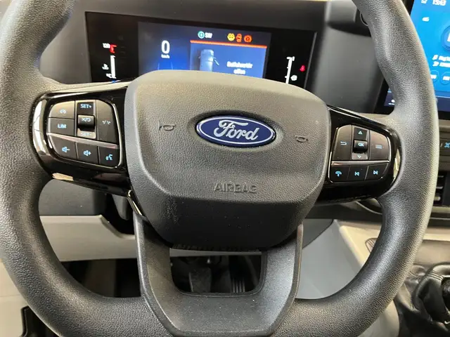 Ford Transit Custom view 18