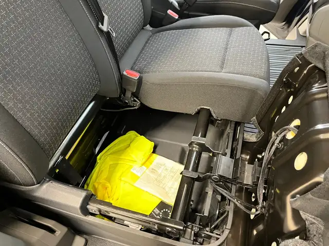 Ford Transit Custom view 20
