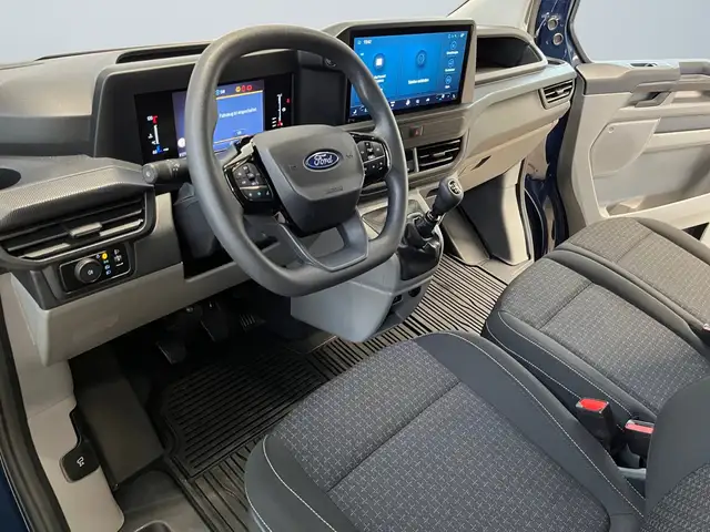 Ford Transit Custom view 8