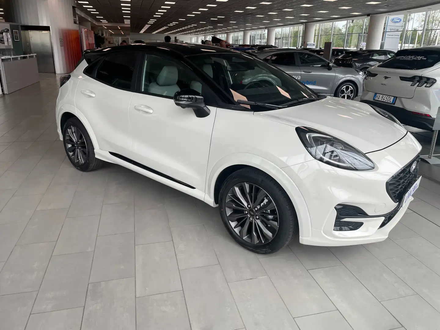 Ford Puma 1.0 ECOB. HYBRID 125CV SOUND EDITION Blanc - 2