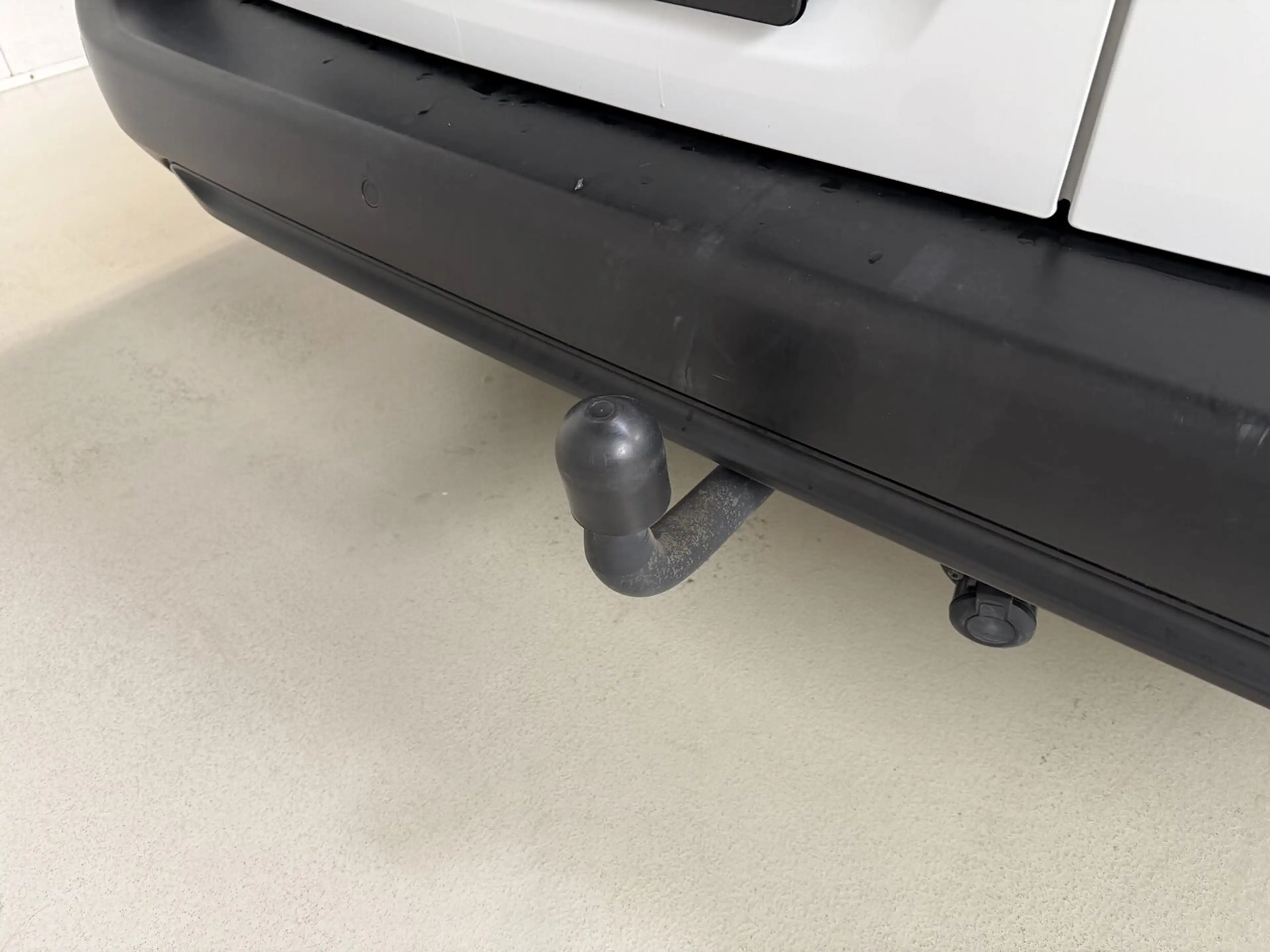 Peugeot Partner 1.5d Lichte Vracht Autom. 2PL - Airco - GPS - T... — photo 25