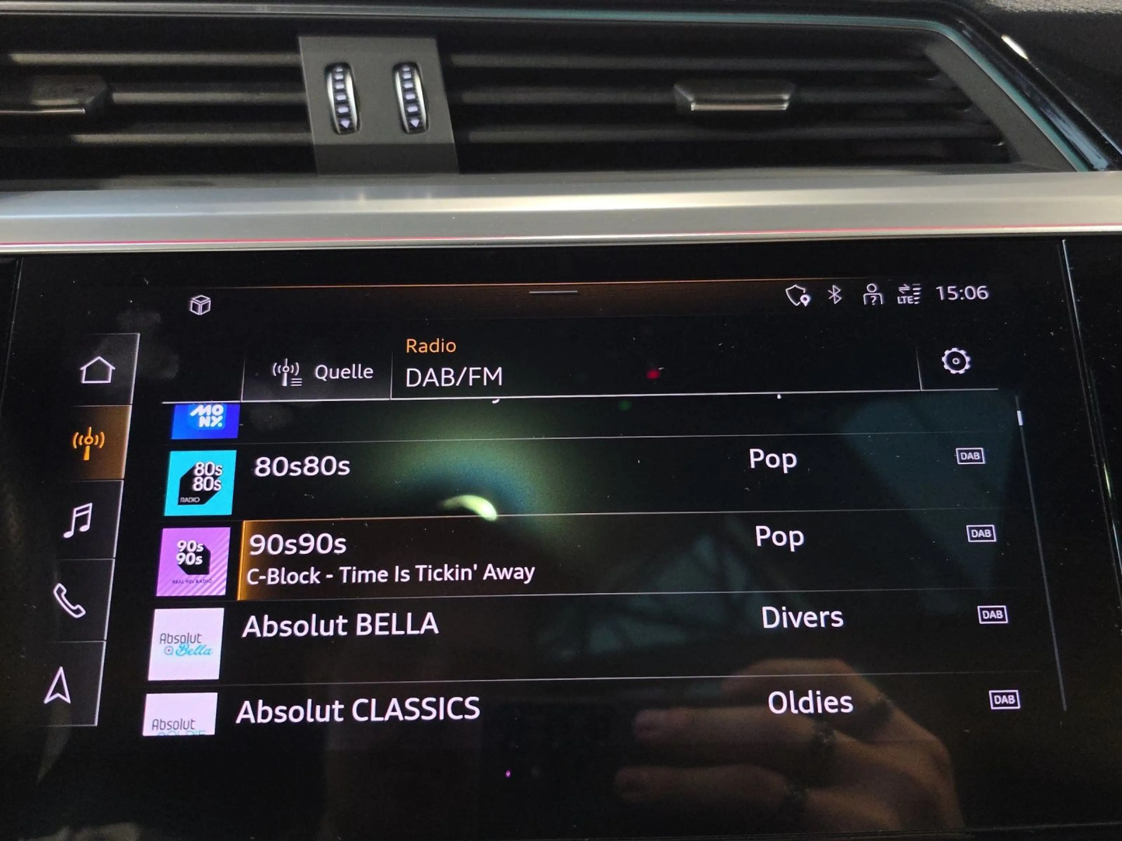 Audi Q8 e-tron 50 Q 2x S LINE PANO AHK LM22 NAVI OPS+ — photo 13