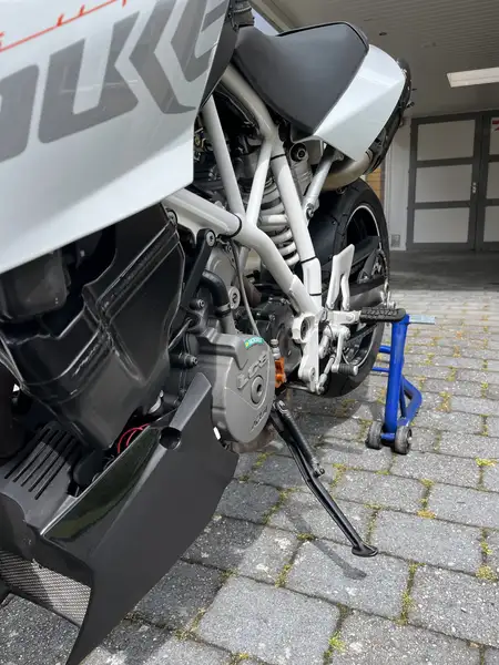 KTM 990 SUPER DUKE - foto 6