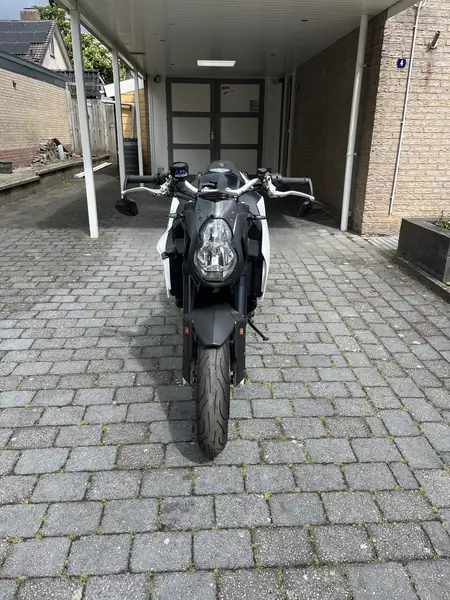 KTM 990 SUPER DUKE - foto 5