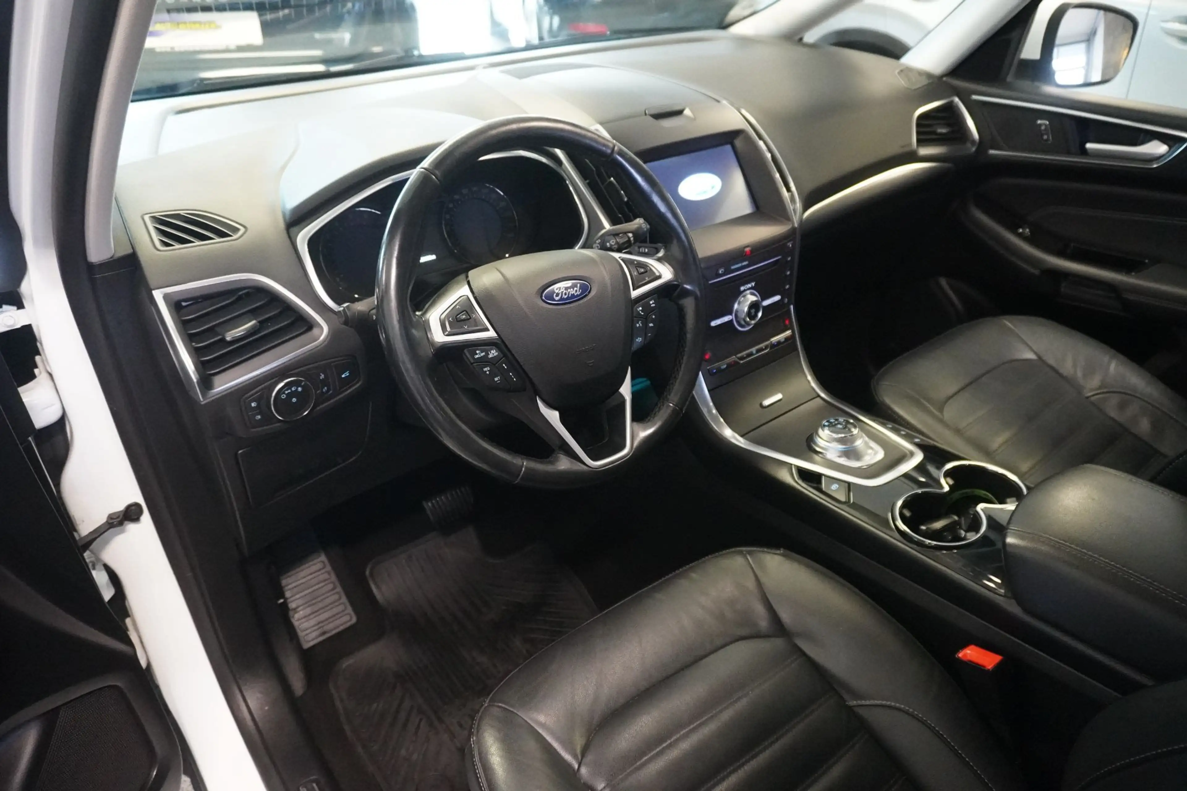 Ford Galaxy 2,0 AWD Titanium Aut. 7Sitze/Leder — photo 7