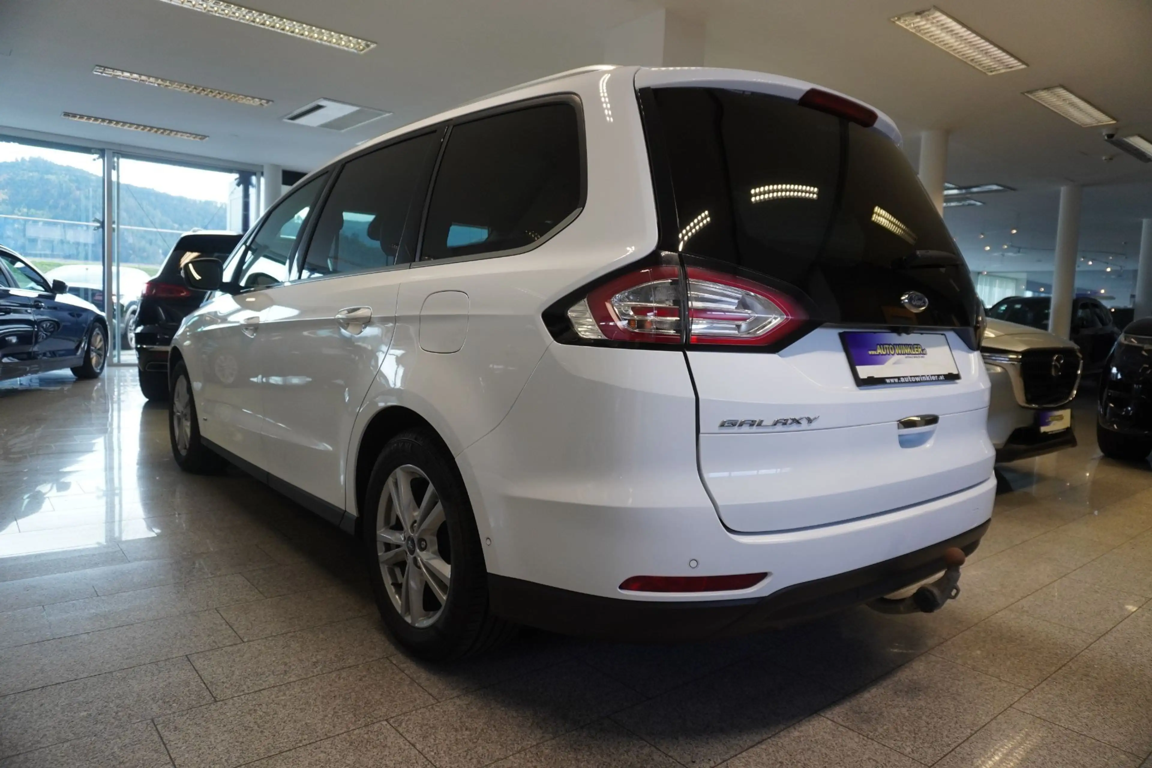 Ford Galaxy 2,0 AWD Titanium Aut. 7Sitze/Leder — photo 4