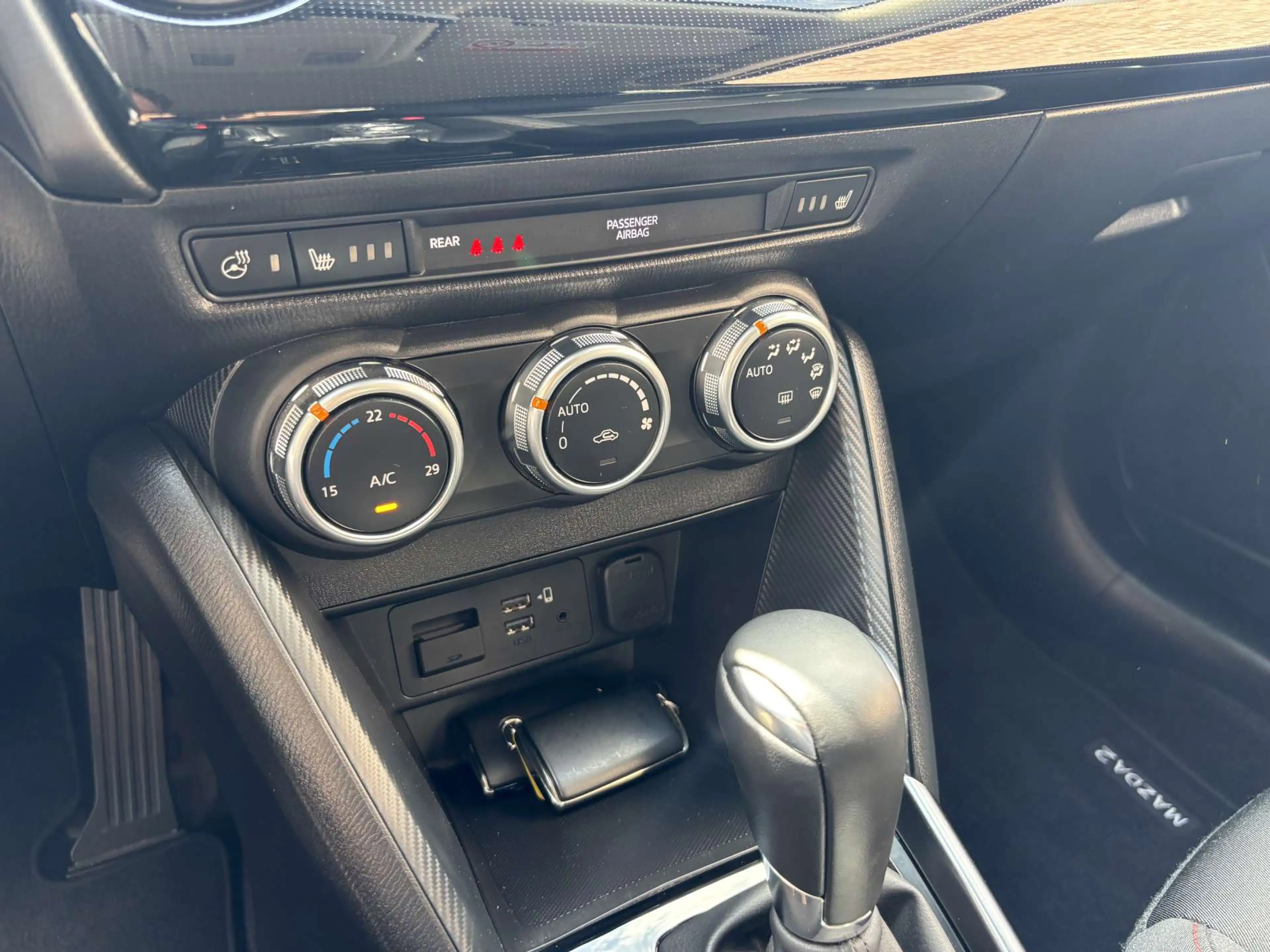 Mazda 2 2 1.5 SKY-G HOMURA / Automaat / 5500km / Fabriekswb — photo 12