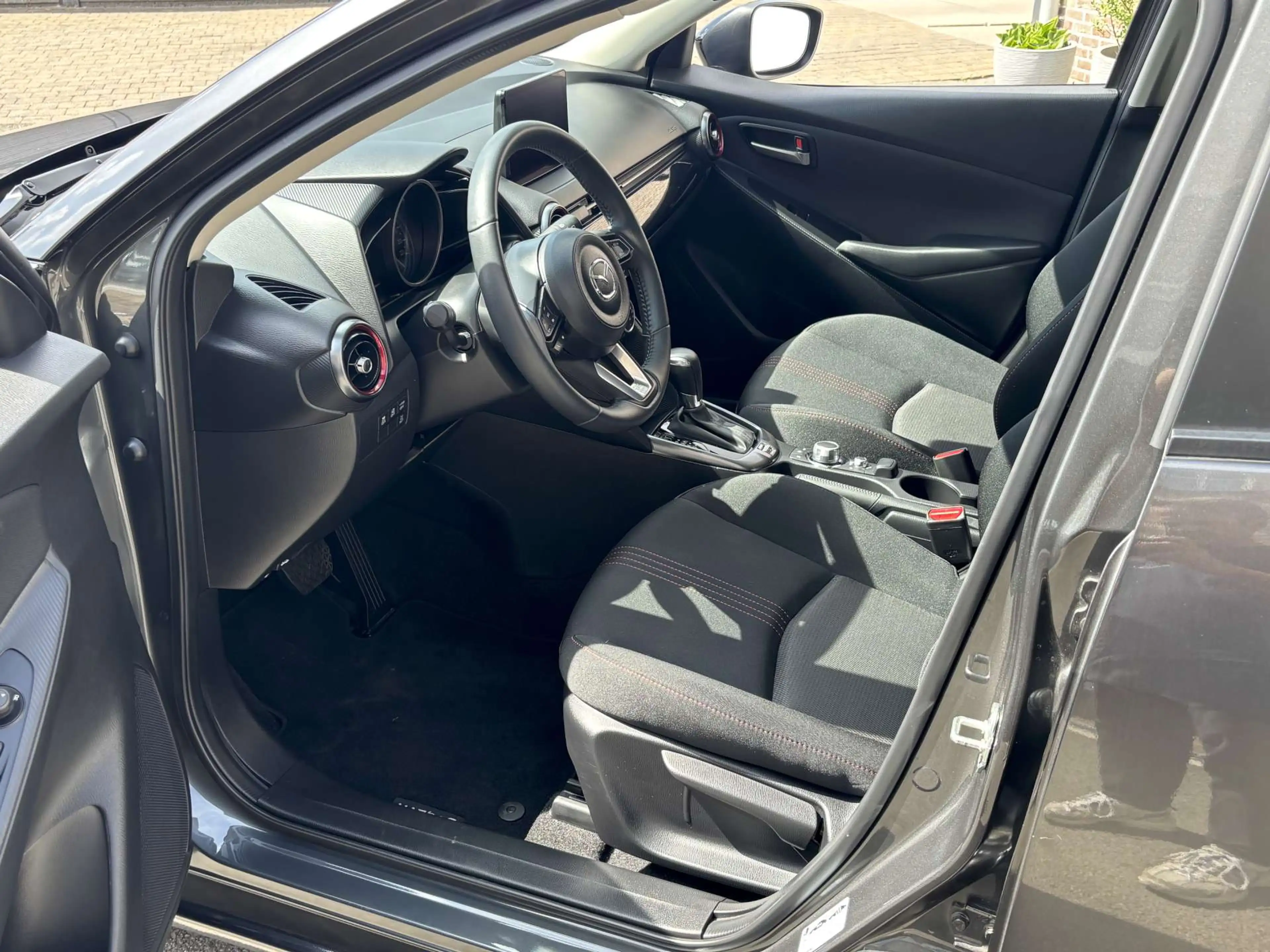Mazda 2 2 1.5 SKY-G HOMURA / Automaat / 5500km / Fabriekswb — photo 10