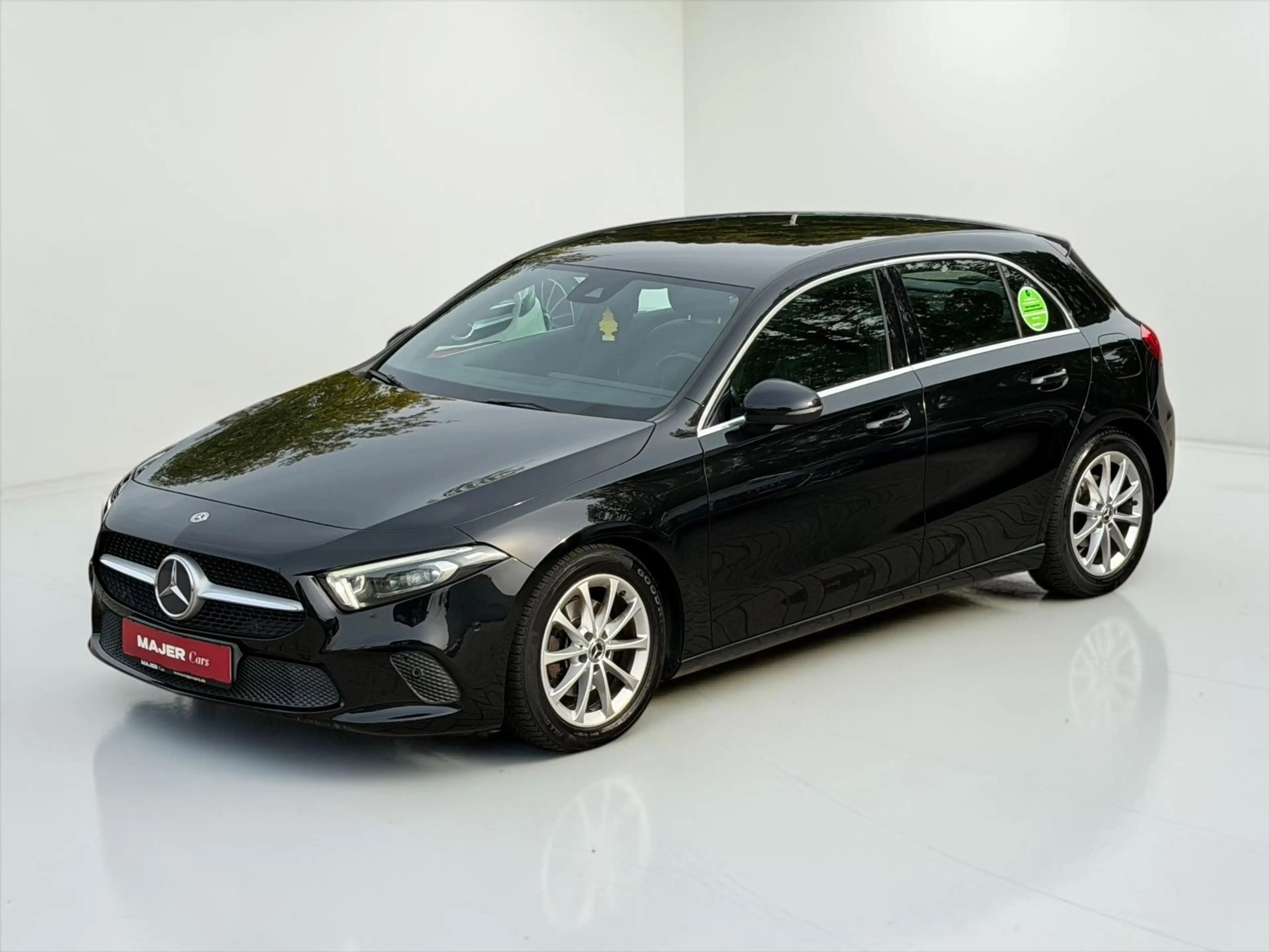 Mercedes-Benz A 200 *ACC*AHK-SCHWENKBAR*KLIMA*LED*KAMERA*SHZ*