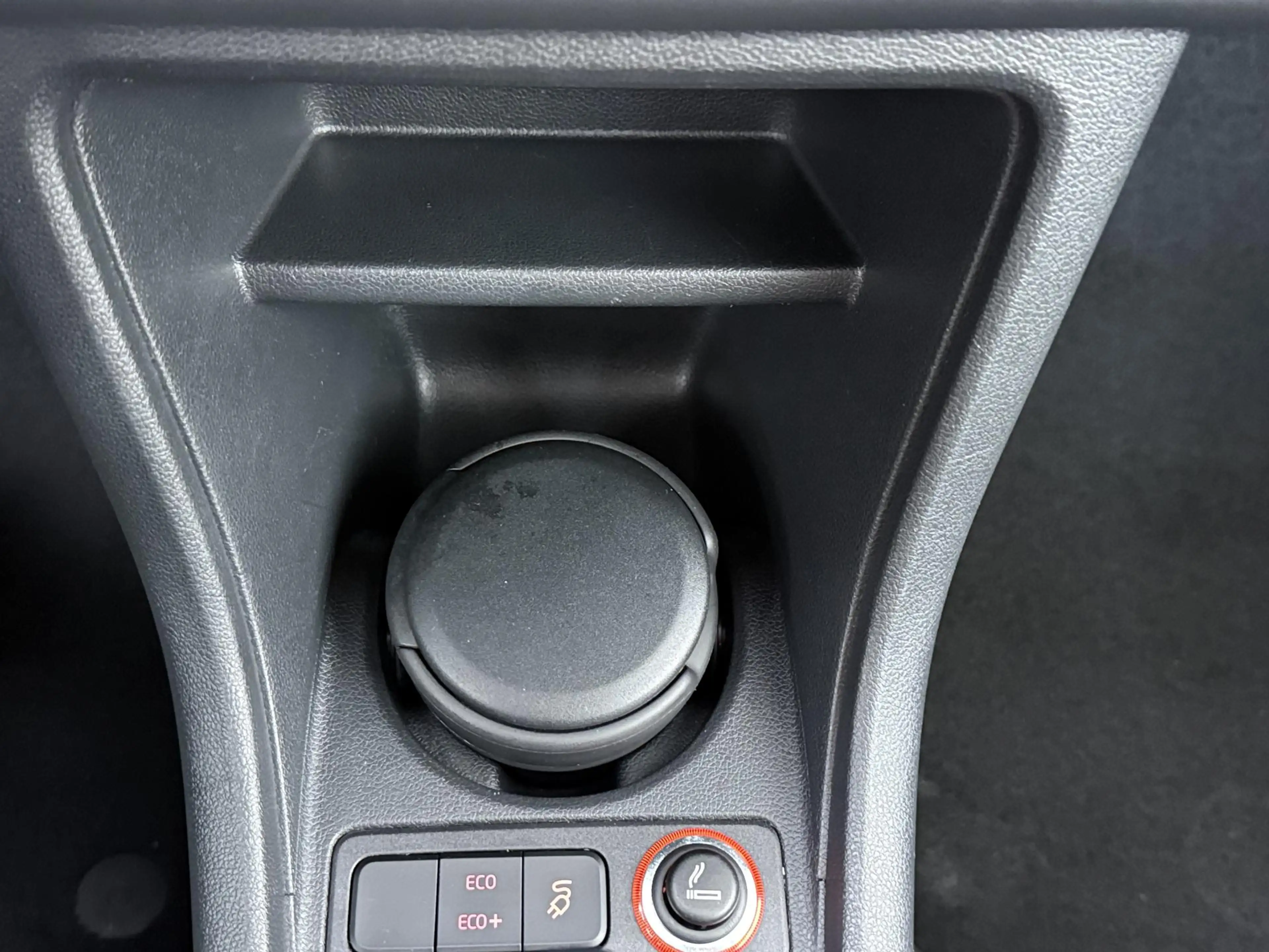 Volkswagen e-up! e-up | Camera | Parkeerhulp | Stoelverwarming | Ai — photo 10
