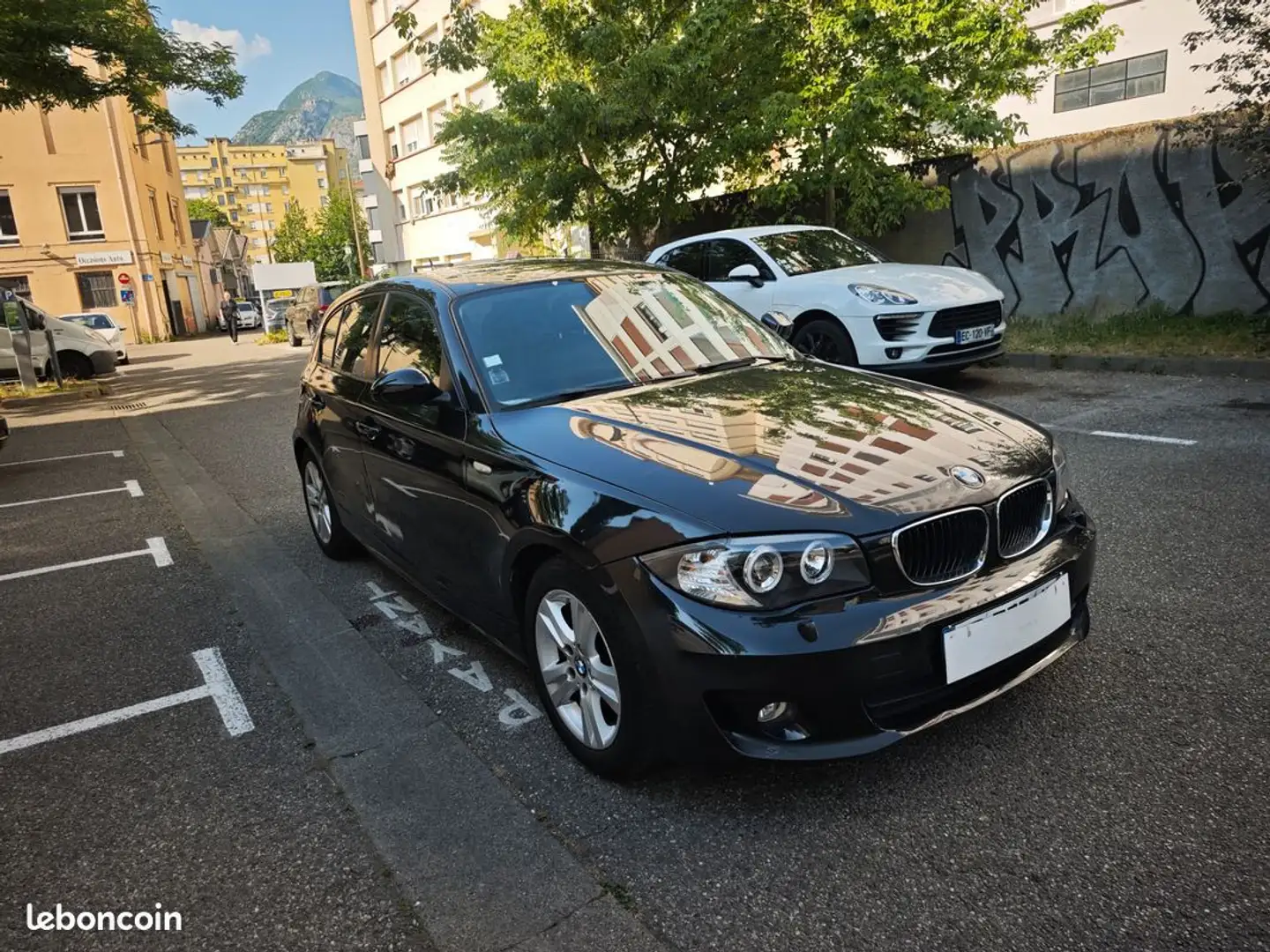 BMW 118 118d 143ch Confort 5p Noir - 2