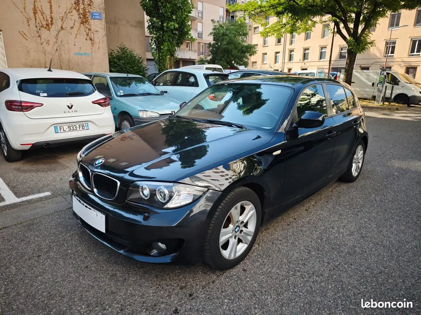 BMW 118 118d 143ch Confort 5p Noir - 1