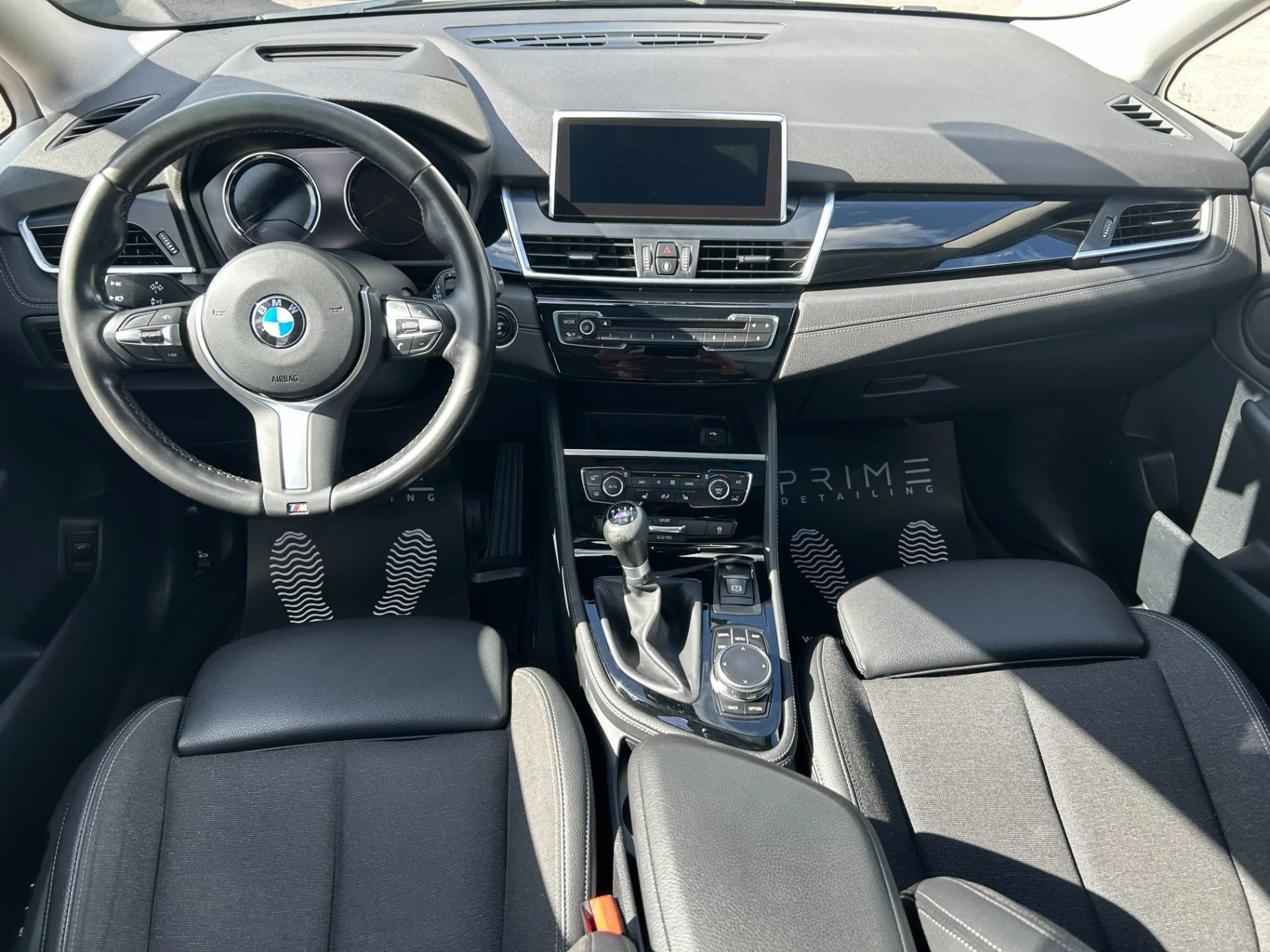 BMW 216 d Gran Tourer Sport Line — photo 13