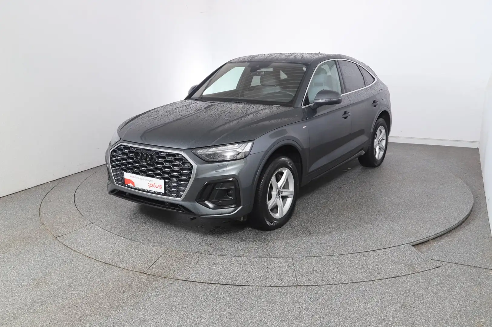Audi Q5 50 TFSI e quattro S line Grau - 1