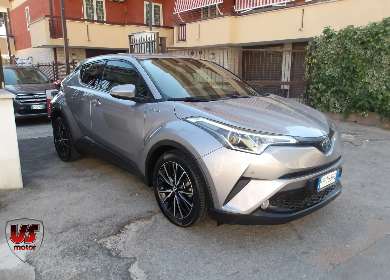 Toyota C-HR 1.8 Hybrid E-CVT Toyota Team Argento - 1
