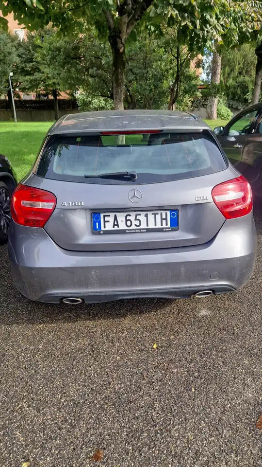 Mercedes-Benz A 180