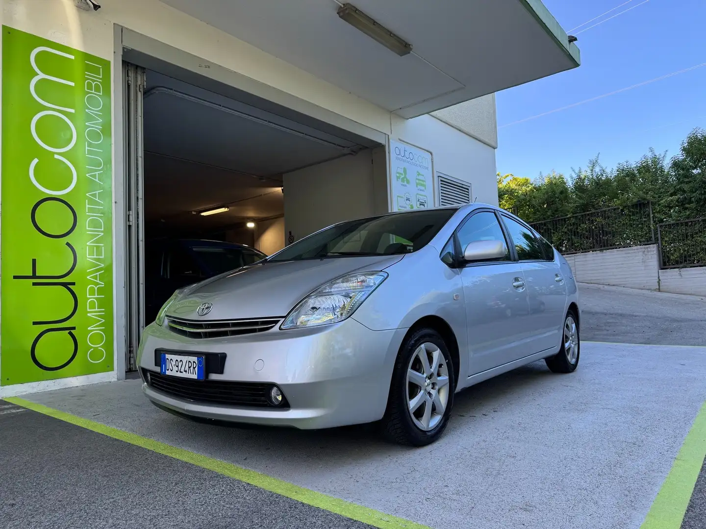 Toyota Prius 1.5 HYBRID UNICOPROPRIETARIO GARANZIA 24 MESI Silber - 1