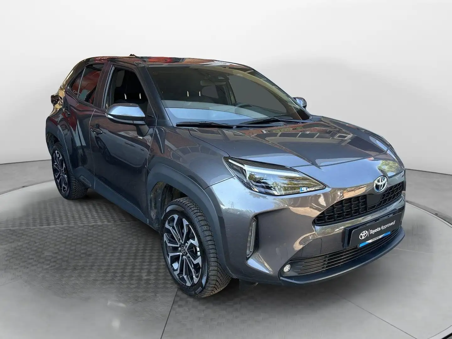 Toyota Yaris Cross 1.5 Hybrid 5p. E-CVT AWD-i Trend - 2