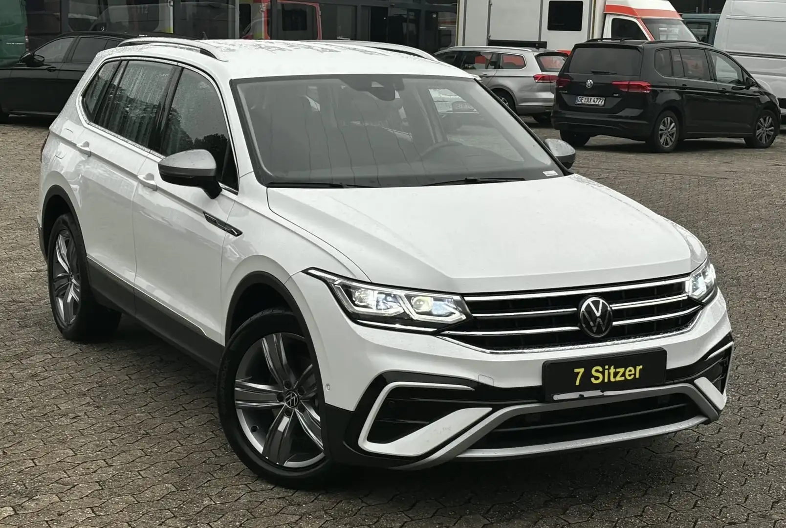 Volkswagen Tiguan Allspace Tiguan Allspace 2.0 TDI SCR 4Motion DSG Life Weiß - 2