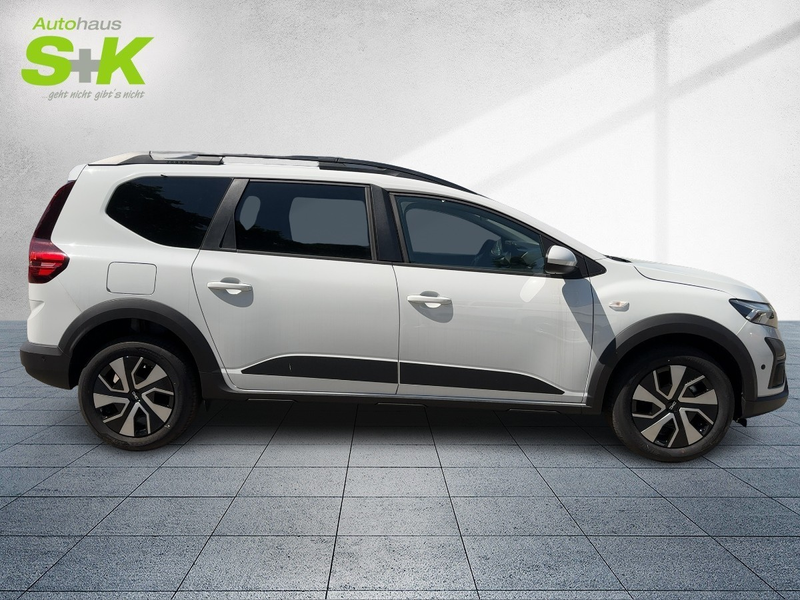 Dacia Jogger Expression TCe 110 7-Sitzer+NAVI+SHZG+CAM — photo 5