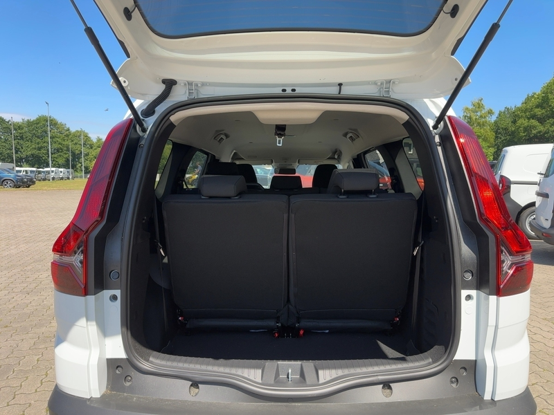 Dacia Jogger Expression TCe 110 7-Sitzer+NAVI+SHZG+CAM — photo 13