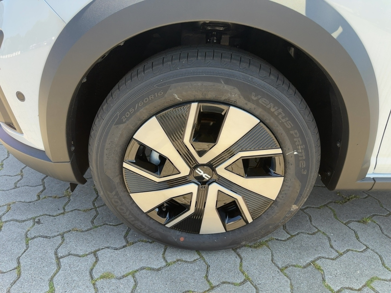 Dacia Jogger Expression TCe 110 7-Sitzer+NAVI+SHZG+CAM — photo 7