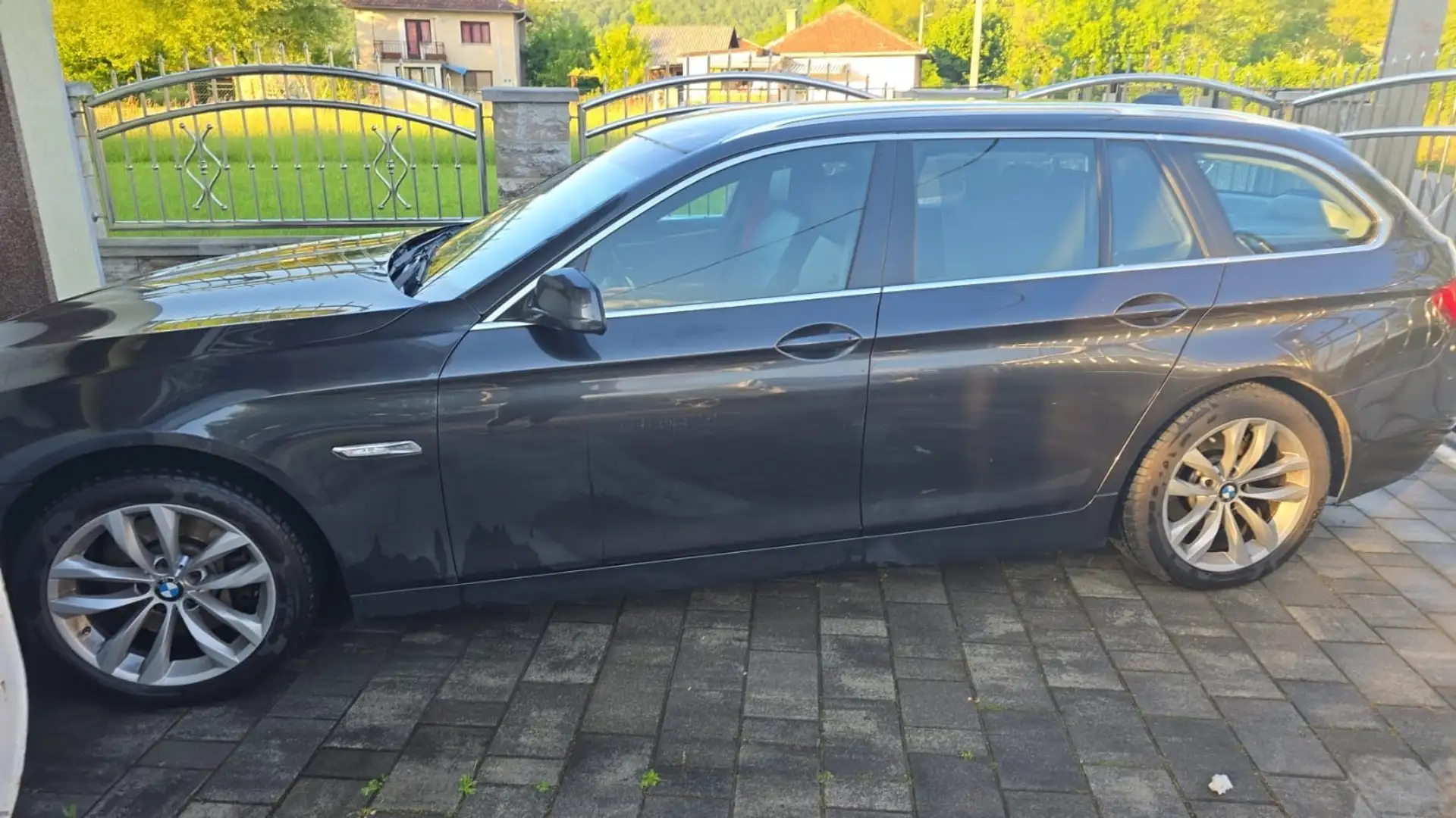 BMW 525 525d Touring Aut. - 1