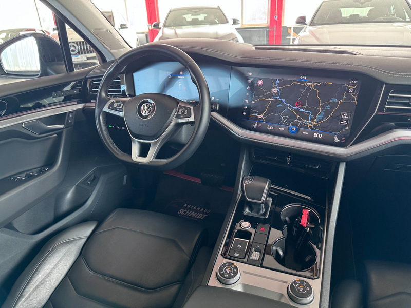 Volkswagen Touareg R Line Pano Luft Virtual ACC Matrix 21Zo — photo 3