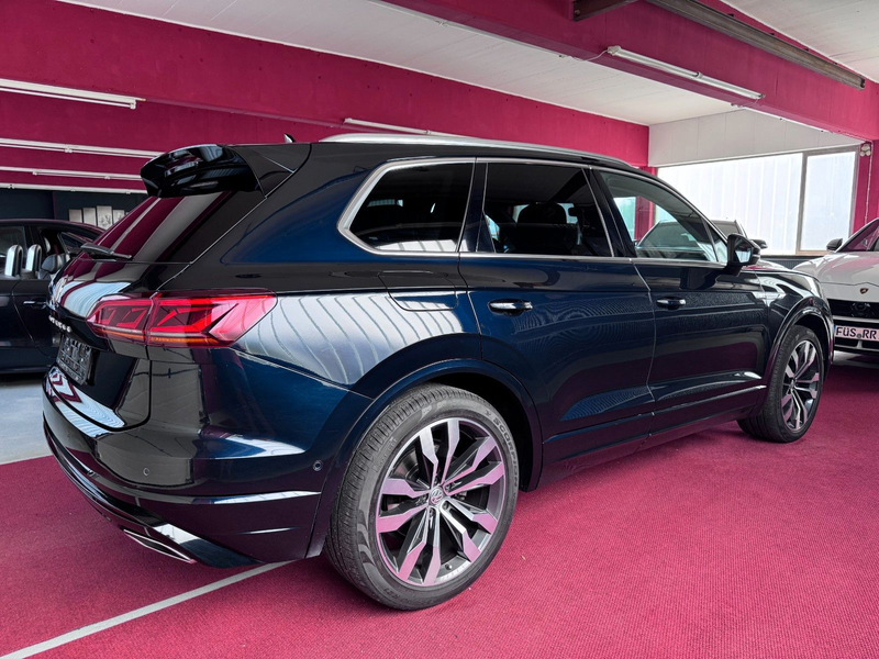 Volkswagen Touareg R Line Pano Luft Virtual ACC Matrix 21Zo — photo 7