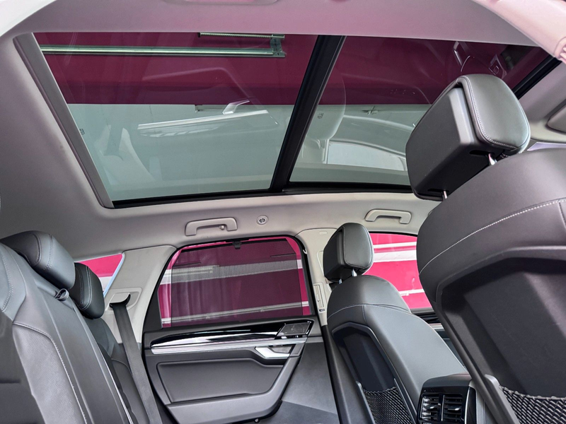 Volkswagen Touareg R Line Pano Luft Virtual ACC Matrix 21Zo — photo 4